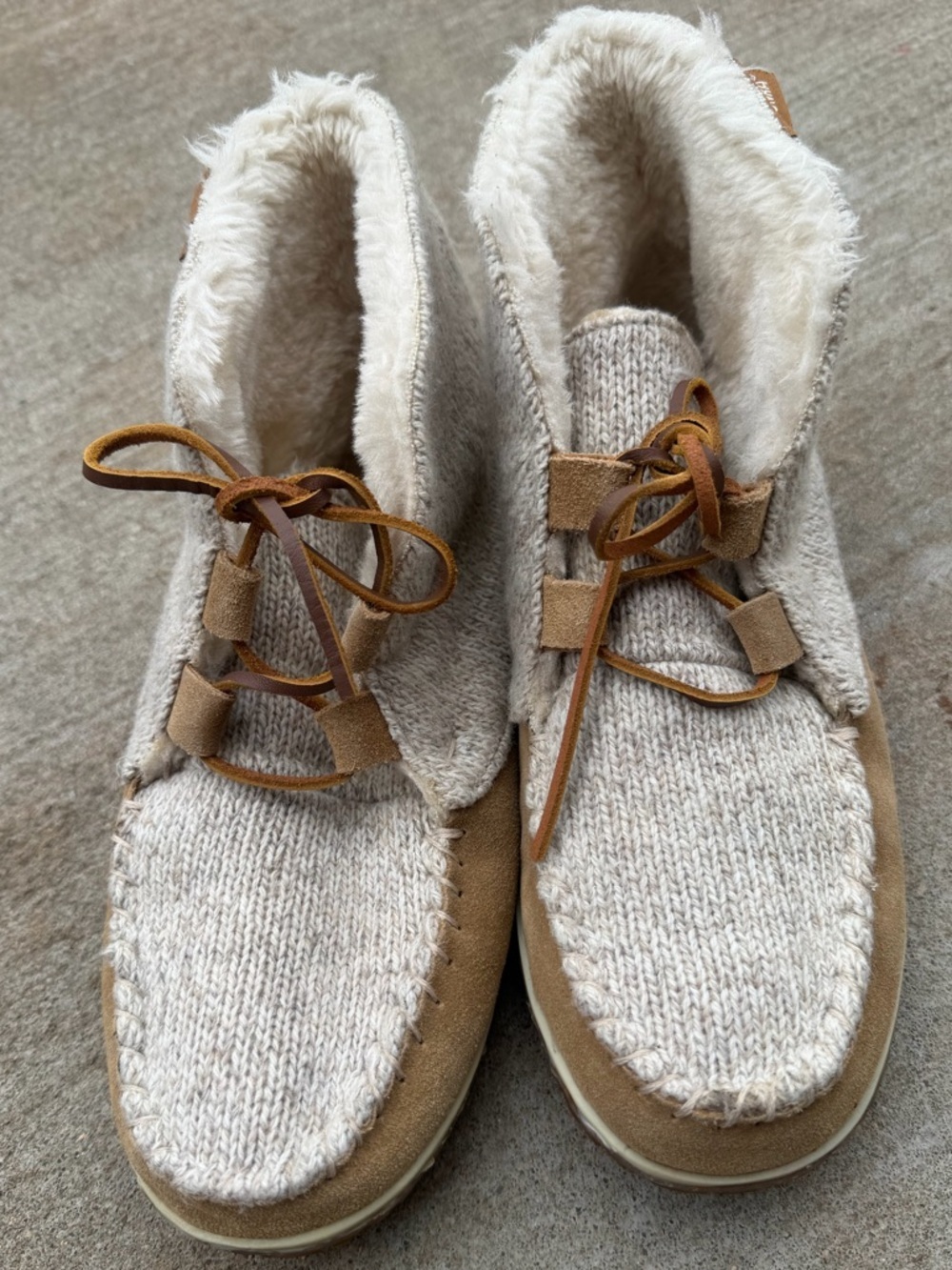 Minnetonka Women's Torrey Slipper Boot Women’s Size 8